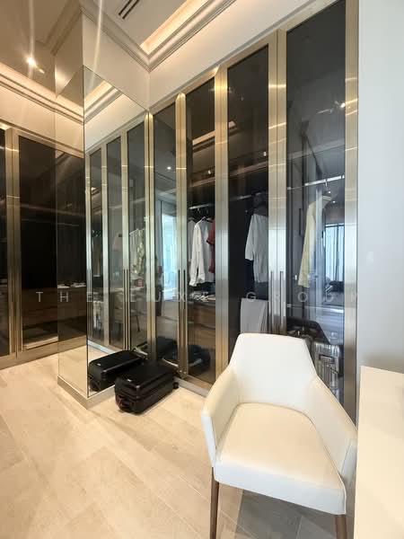 The Esse Asoke, Bangkok, 333 Soi Sukhumvit 21, Sukhumvit Road, Khlongtoei Nua, Watthana, Bangkok, 2 Bedrooms, 206 sqm, Condo For Sale, by The Luxe Group, 500492008 - DDproperty.com