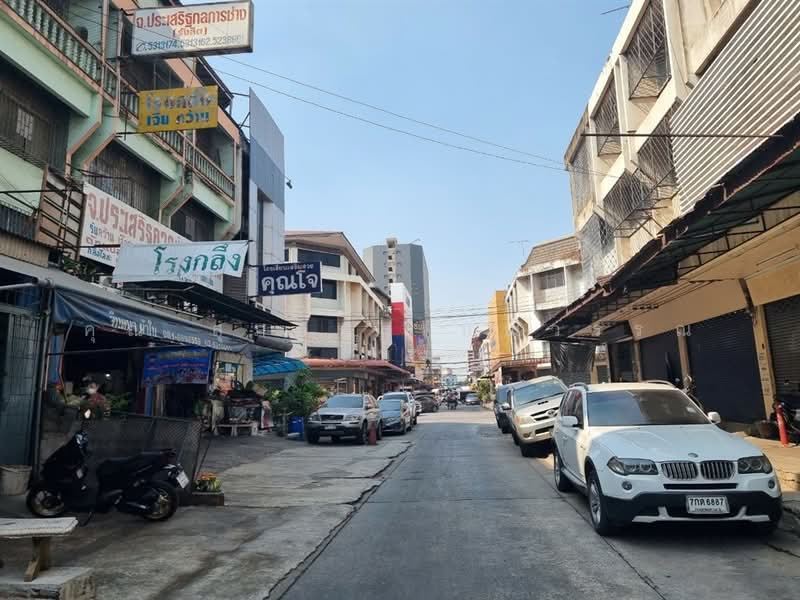 อาคารพาณิชย์ 4 ชั้น 33.3 ตร.ว. อาคารพาณิชย์ ซอยรังสิต-ปทุมธานี3 ถนนพหลโยธิน, Pathum Thani, ถนนพหลโยธิน, Prachathipat, Thanyaburi, Pathum Thani, , 300 sqm, Shophouse For Sale, by คุณ สุภาพร มณีวรรณ (ใหม่), 500492033 - DDproperty.com