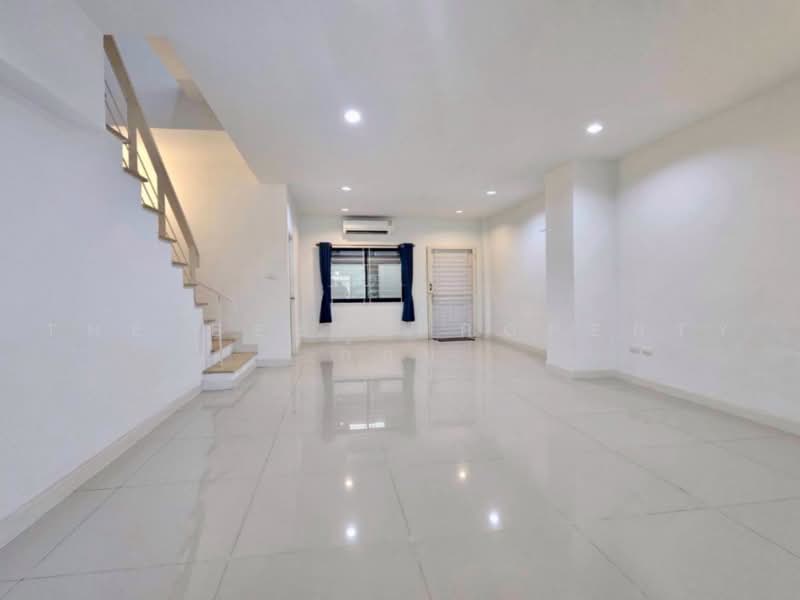 เดอะเซ็นทรัล 3 อัสสัมชัญ-ศรีราชา, Chon Buri (Pattaya), Surasak, Si Racha, Chon Buri (Pattaya), 2 Bedrooms, 115 sqm, Townhouse For Sale, by The Best Property ก้อย, 500492056 - DDproperty.com