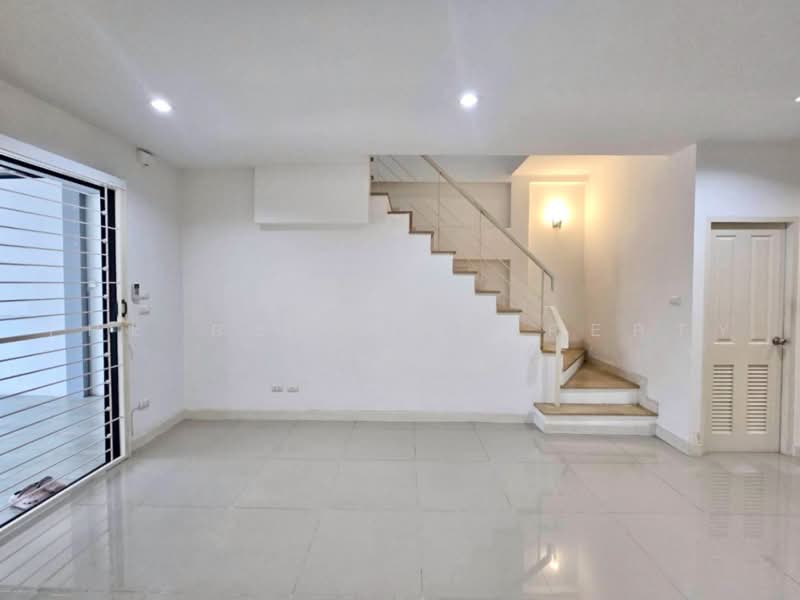 เดอะเซ็นทรัล 3 อัสสัมชัญ-ศรีราชา, Chon Buri (Pattaya), Surasak, Si Racha, Chon Buri (Pattaya), 2 Bedrooms, 115 sqm, Townhouse For Sale, by The Best Property ก้อย, 500492056 - DDproperty.com