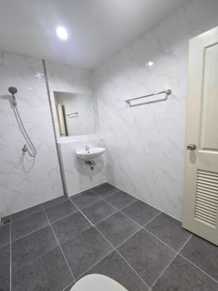 เดอะเซ็นทรัล 3 อัสสัมชัญ-ศรีราชา, Chon Buri (Pattaya), Surasak, Si Racha, Chon Buri (Pattaya), 2 Bedrooms, 115 sqm, Townhouse For Sale, by The Best Property ก้อย, 500492056 - DDproperty.com