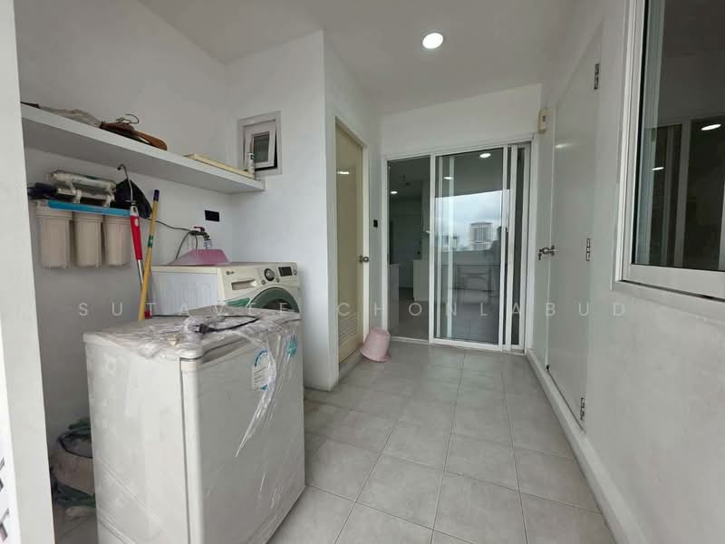 Fifty Fifth Tower, Bangkok, 84 Soi Sukhumvit 55, Sukhumvit Road, Khlong Tan Nua, Watthana, Bangkok, 3 Bedrooms, 222 sqm, Condo For Rent, by Sutavee Chonlabud, 500492093 - DDproperty.com