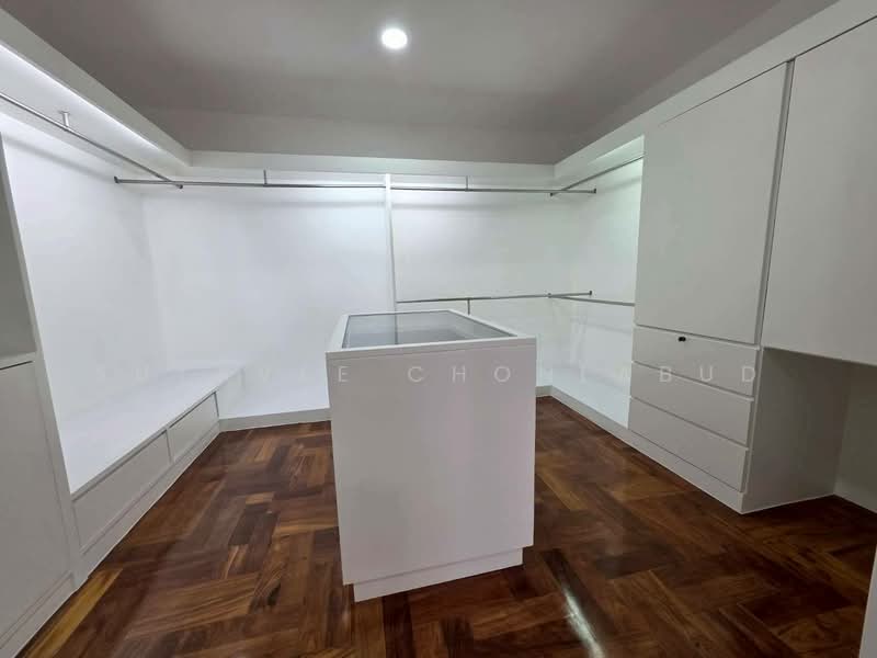Fifty Fifth Tower, Bangkok, 84 Soi Sukhumvit 55, Sukhumvit Road, Khlong Tan Nua, Watthana, Bangkok, 3 Bedrooms, 222 sqm, Condo For Rent, by Sutavee Chonlabud, 500492093 - DDproperty.com