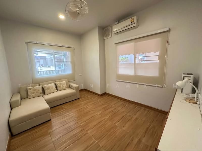 undefined, Chon Buri (Pattaya), Nong Pru, Bang Lamung (Pattaya), Chon Buri (Pattaya), 4 Bedrooms, 325 sqm, Single Detached House For Sale, by Thitiporn Pawikham, 500492106 - DDproperty.com