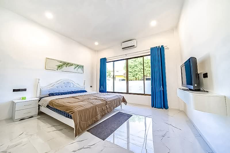 Premium House for Sale Thung Klom Tan Man 5Bed Private Pool, Chon Buri (Pattaya), Bang Lamung, Bang Lamung (Pattaya), Chon Buri (Pattaya), 5 Bedrooms, 350 sqm, Single Detached House For Sale, by PLC real estate, 500492117 - DDproperty.com