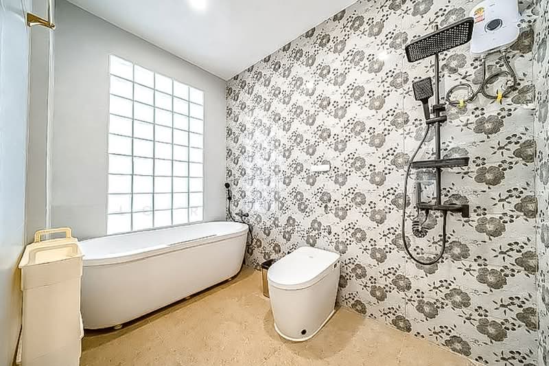 Premium House for Sale Thung Klom Tan Man 5Bed Private Pool, Chon Buri (Pattaya), Bang Lamung, Bang Lamung (Pattaya), Chon Buri (Pattaya), 5 Bedrooms, 350 sqm, Single Detached House For Sale, by PLC real estate, 500492117 - DDproperty.com