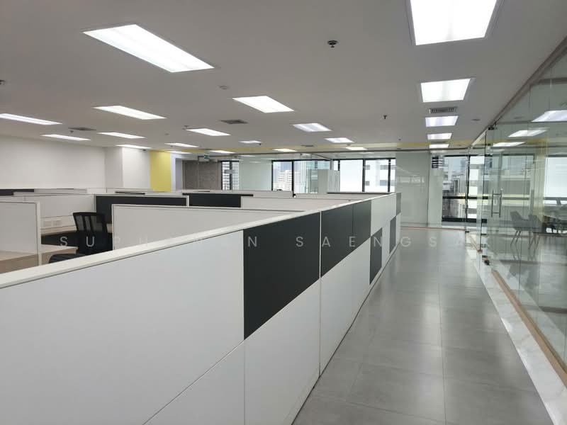 Lake Ratchada Office Complex, Bangkok, 193–195 Ratchadaphisek Road, Khlong Toei, Bangkok, , 672 sqm, Office Space For Rent, by Suphanan Saengsak, 500492138 - DDproperty.com