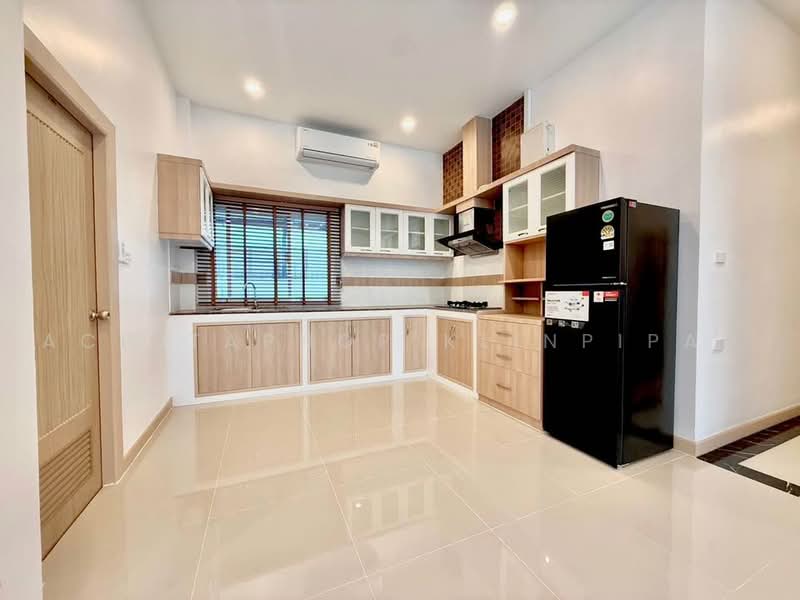 3-BR House, Chon Buri (Pattaya), Poong, Bang Lamung (Pattaya), Chon Buri (Pattaya), 3 Bedrooms, 204 sqm, Single Detached House For Sale, by Achitaphop Klinpipat, 500492177 - DDproperty.com