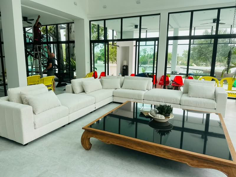 4-BR House, Chon Buri (Pattaya), Huai Yai, Bang Lamung (Pattaya), Chon Buri (Pattaya), 4 Bedrooms, 530 sqm, Single Detached House For Sale, by Achitaphop Klinpipat, 500492205 - DDproperty.com