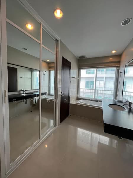 Noble Ora, Bangkok, Soi Sukhumvit 55, Sukhumvit Road, Khlong Tan Nua, Watthana, Bangkok, 2 Bedrooms, 137 sqm, Condo For Rent, by Tanakrit Chotbuddkayan, 500492210 - DDproperty.com