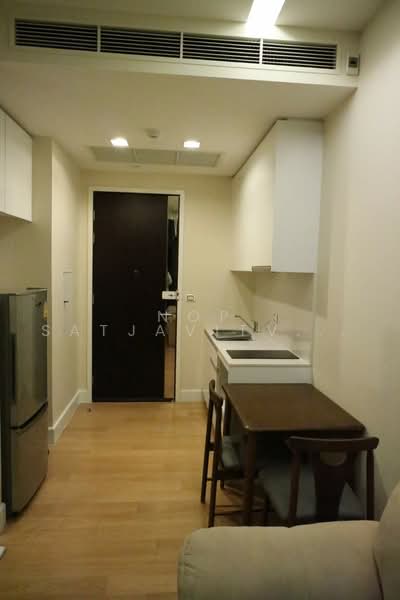 Equinox Phahol Vibha, Bangkok, 345 Paholyothin Road, Jom Phon, Chatuchak, Bangkok, 1 Bedroom, 31 sqm, Condo For Rent, by Nop Satjavitvisarn, 500492243 - DDproperty.com
