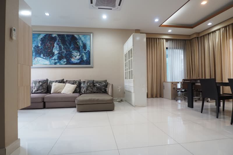 Soul Ekkamai-Ladprao, Bangkok, Ladprao Road, Phlapphla, Wang Thonglang, Bangkok, 3 Bedrooms, 330 sqm, Single Detached House For Rent, by อชิรวัชร์, 500492251 - DDproperty.com