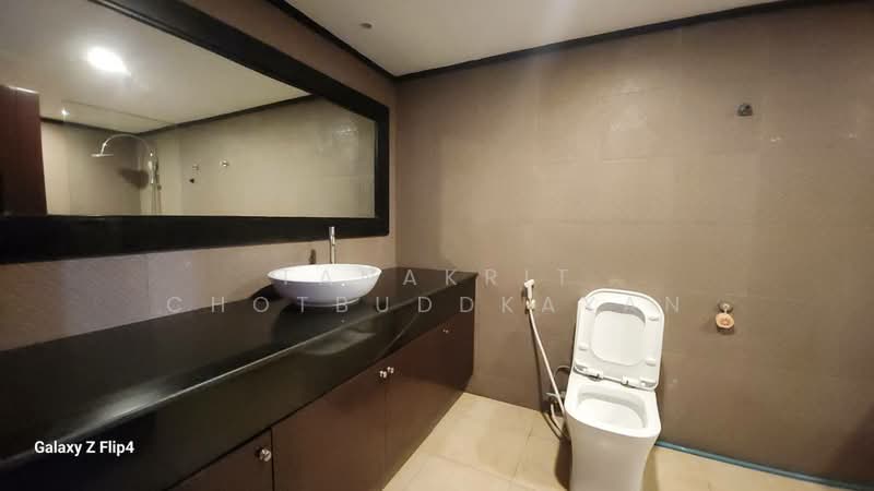 State Tower, Bangkok, 1055 Silom Road, Silom, Bang Rak, Bangkok, 1 Bedroom, 68 sqm, Condo For Sale, by Tanakrit Chotbuddkayan, 500492252 - DDproperty.com