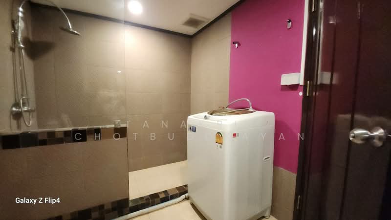State Tower, Bangkok, 1055 Silom Road, Silom, Bang Rak, Bangkok, 1 Bedroom, 68 sqm, Condo For Sale, by Tanakrit Chotbuddkayan, 500492252 - DDproperty.com