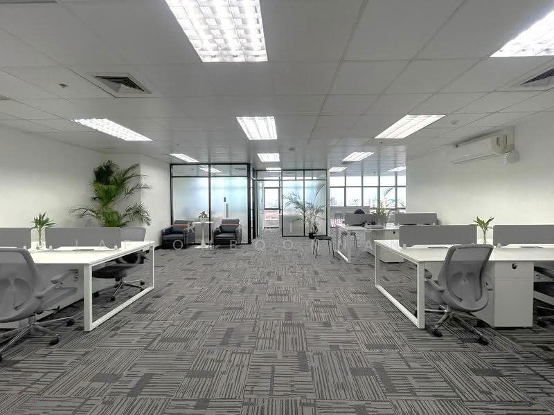 Office Full Furnished พร้อมใช้งาน ทำเลพระราม9 ทำงานได้ 24 ชั่วโมง ไม่มี OT Air, กรุงเทพ, พระราม9, บางกะปิ, ห้วยขวาง, กรุงเทพ, 100 ตร.ม., Office Space ให้เช่า, โดย Khun Varittinun, 500492258 - DDproperty.com