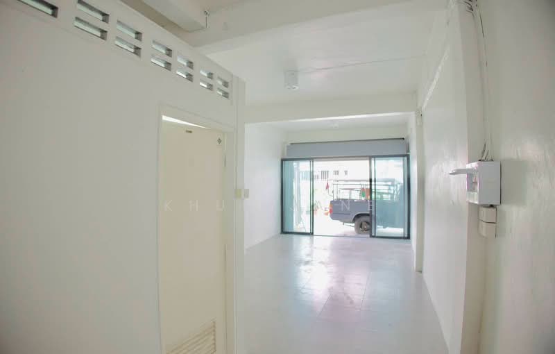 Commercial Townhouse for Rent Near BTS Saint Louis — Bangkok (SPSJP607), Bangkok, ซอย สาทร 11 แยก 3, Yan Nawa, Sathon, Bangkok, , 180 sqm, Shophouse For Rent, by Khun Jane, 500492275 - DDproperty.com