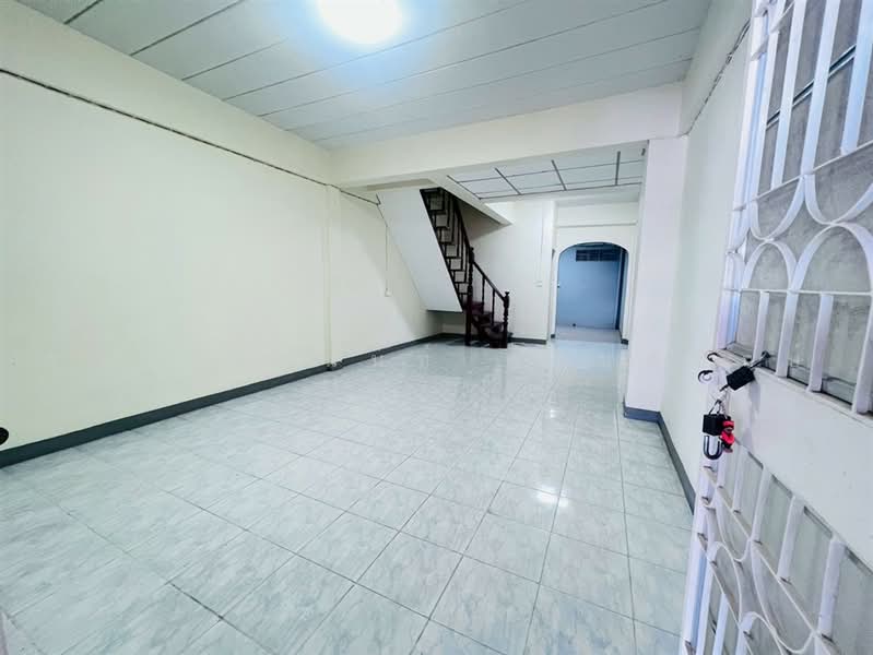 ทรัพย์ดินทอง เทพารักษ์, Samut Prakan, ถนนเทพารักษ์, Thepharak, Muang Samut Prakarn, Samut Prakan, 2 Bedrooms, 64 sqm, Townhouse For Sale, by คุณ พัทธ์ธีรา เจริญธรรม (พัท) เบอร์ติดต่อ : 084-354-5407, 500492294 - DDproperty.com