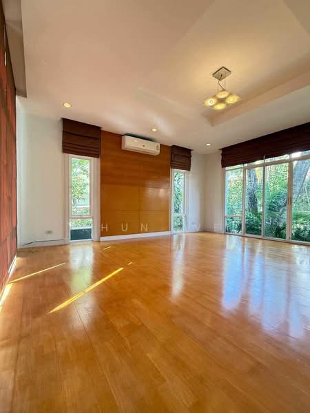Sukhumvit 36 Garden Village, Bangkok, Sukhumvit 36, Khong Tan, Khlong Toei, Bangkok, 4 Bedrooms, 400 sqm, Single Detached House For Rent, by Khun EVE, 500492321 - DDproperty.com