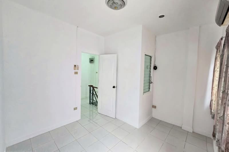 Moobaan Mueang Pracha Hatairat 35, Bangkok, Hatairat Road, Sam Wa Tawan Tok, Khlong Sam Wa, Bangkok, 3 Bedrooms, 130 sqm, Townhouse For Sale, by คุณแจ่ม, 500492322 - DDproperty.com