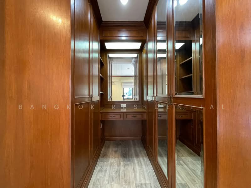 Promsak Mansion, Bangkok, สุขุมวิท 3 Sukhumvit, Khlong Tan Nua, Watthana, Bangkok, 3 Bedrooms, 220 sqm, Apartment For Rent, by Bangkok Residential, 500492339 - DDproperty.com