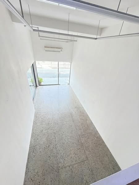 Commercial Building for Rent Near BTS Phra Khanong — 600 Meters(SPSJP609), Bangkok, สุขุมวิท69, Phra Kanong Nua, Watthana, Bangkok, , 200 sqm, Shophouse For Rent, by Khun Jane, 500492355 - DDproperty.com