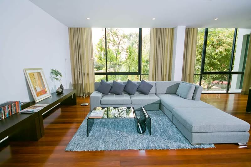 House in Ekkamai Soi 10, Bangkok, Khlong Tan Nua, Watthana, Bangkok, 4 Bedrooms, 385 sqm, Single Detached House For Rent, by Amarin Sitthidhoon, 500492393 - DDproperty.com