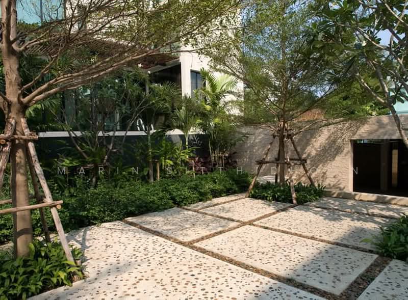House in Ekkamai Soi 10, Bangkok, Khlong Tan Nua, Watthana, Bangkok, 4 Bedrooms, 385 sqm, Single Detached House For Rent, by Amarin Sitthidhoon, 500492393 - DDproperty.com