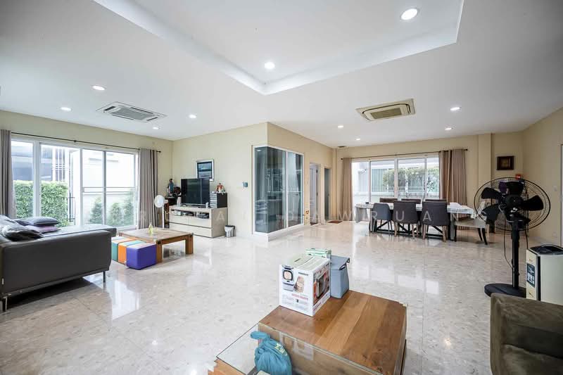 Grand Bangkok Boulevard Rama 9 - Srinakarindra, Bangkok, Krungthep Kritha 17 Alley, Thap Chang, Saphan Sung, Bangkok, 4 Bedrooms, 375 sqm, Single Detached House For Rent, by Kanrutai Dawruang, 500492437 - DDproperty.com