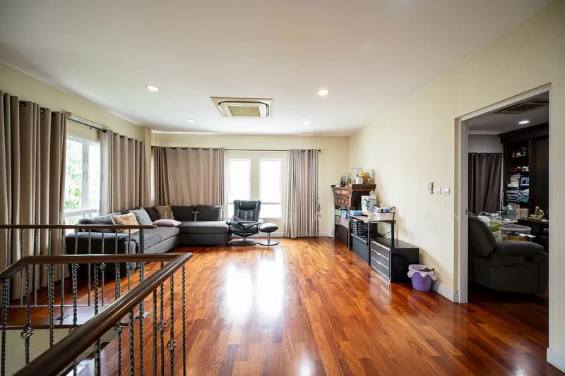 Grand Bangkok Boulevard Rama 9 - Srinakarindra, Bangkok, Krungthep Kritha 17 Alley, Thap Chang, Saphan Sung, Bangkok, 4 Bedrooms, 375 sqm, Single Detached House For Rent, by Kanrutai Dawruang, 500492437 - DDproperty.com