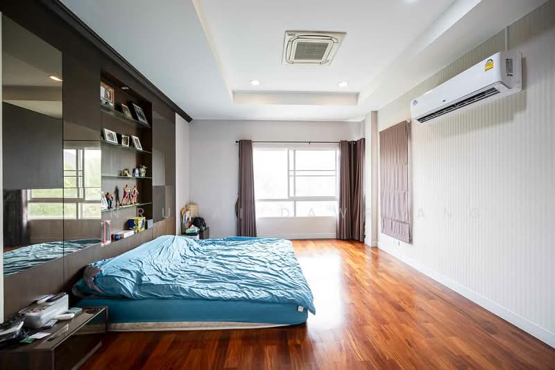 Grand Bangkok Boulevard Rama 9 - Srinakarindra, Bangkok, Krungthep Kritha 17 Alley, Thap Chang, Saphan Sung, Bangkok, 4 Bedrooms, 375 sqm, Single Detached House For Rent, by Kanrutai Dawruang, 500492437 - DDproperty.com
