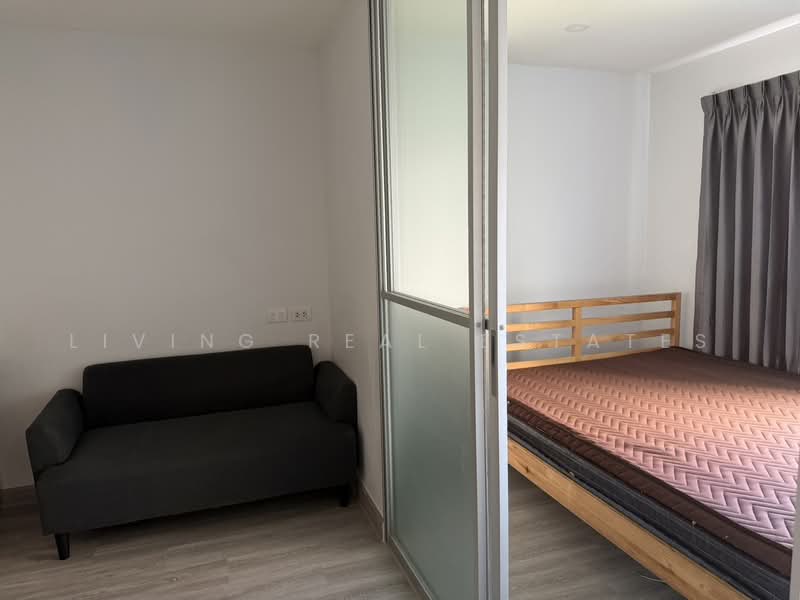 Lumpini Ville Ratchaphruek-Bangwaek, Bangkok, Soi Bang Waek 76, Bang Waek Road, Bang Waek, Phasi Charoen, Bangkok, 1 Bedroom, 23 sqm, Condo For Rent, by Living Real Estates, 500492468 - DDproperty.com