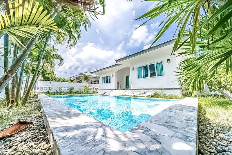 High End House for Sale Chaiyapruek 5 Bedrooms Private Pool, Chon Buri (Pattaya), Bang Lamung, Bang Lamung (Pattaya), Chon Buri (Pattaya), 5 Bedrooms, 200 sqm, Villa For Sale, by PLC real estate, 500492473 - DDproperty.com