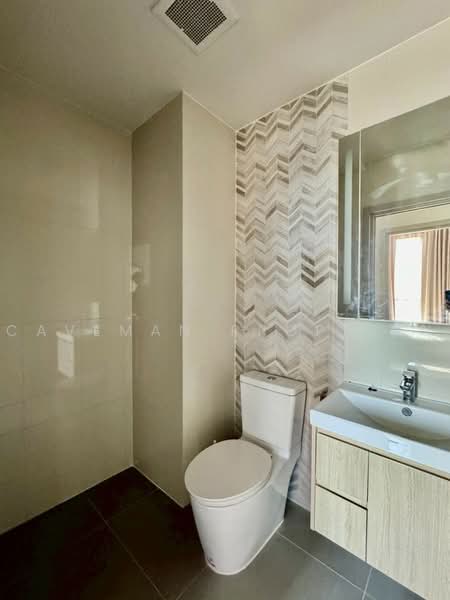 Oka Haus Sukhumvit 36, Bangkok, 3399 Rama 4 Road, Khong Tan, Khlong Toei, Bangkok, 1 Bedroom, 34 sqm, Condo For Rent, by Caveman Property, 500492476 - DDproperty.com