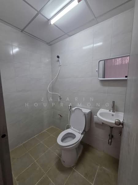 ให้เช่าโกดัง โพธิ์แก้ว บางกะปิ กรุงเทพ ขนาด 270 ตรม รถ 10 ล้อ, รถเทรลเลอร์ เข้าได้, Bangkok, Khlong Chan, Bang Kapi, Bangkok, , 270 sqm, Warehouse/Factory For Rent, by Jakarin Houpramong, 500492504 - DDproperty.com