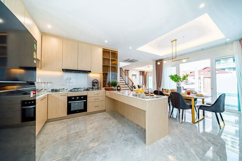 High End House for Sale Thepprasit 4 Bedrooms Private Pool, chon-buri, Nong Pru, Bang Lamung (Pattaya), Chon Buri (Pattaya), 5 Bedrooms, 250 sqm, Villa For Sale, by PLC real estate, 500492525 - DDproperty.com