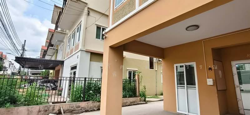 Baan Lapawan 17, Nonthaburi, Ratchaphruek Road, Bang Rak Noi, Muang Nonthaburi, Nonthaburi, 6 Bedrooms, 300 sqm, Townhouse For Sale, by คุณ พาณิภัค มณีวรรณ (พิม), 500492624 - DDproperty.com