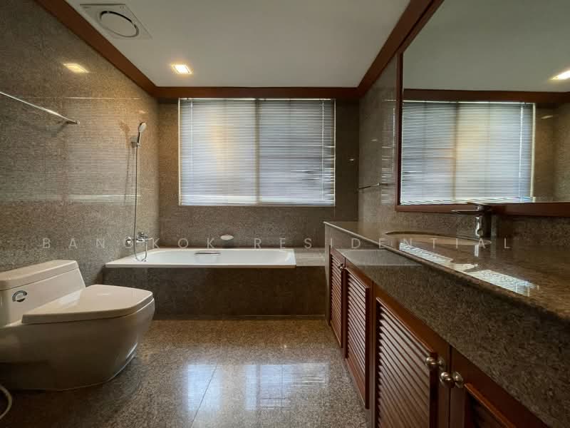 Villa Fourteen, Bangkok, Soi Sukhumvit 14, Khlong Toei, Bangkok, 4 Bedrooms, 318 sqm, Apartment For Rent, by Bangkok Residential, 500492642 - DDproperty.com