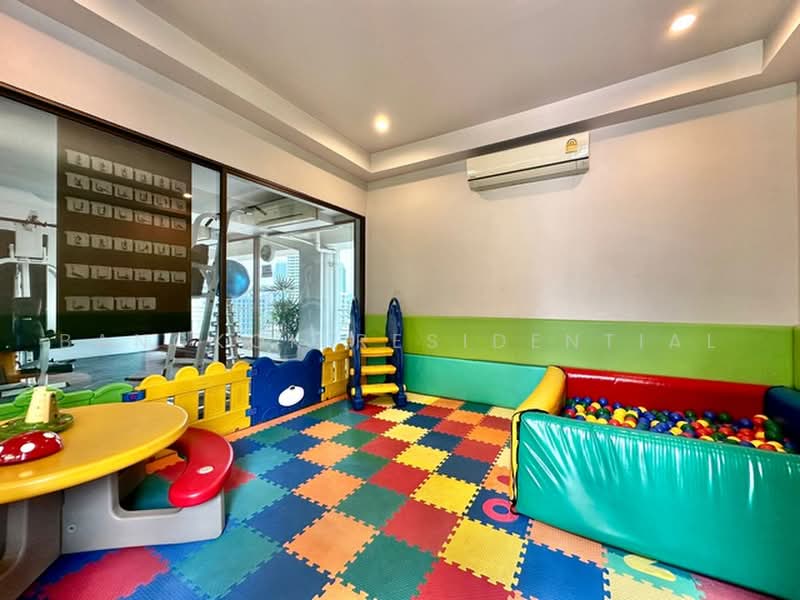 Villa Fourteen, Bangkok, Soi Sukhumvit 14, Khlong Toei, Bangkok, 4 Bedrooms, 318 sqm, Apartment For Rent, by Bangkok Residential, 500492642 - DDproperty.com