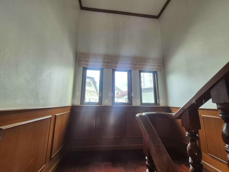 4-BR House, Bangkok, Huai Khwang, Bangkok, 4 Bedrooms, 445 sqm, Single Detached House For Rent, by Pornpan Chantharakasemchai, 500492654 - DDproperty.com