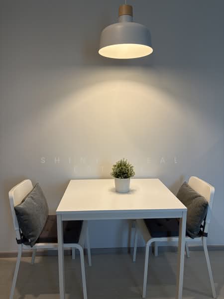 Rhythm Sukhumvit 36-38, Bangkok, 55 Soi Sukhumvit 36, Sukhumvit Road, Phra Kanong, Khlong Toei, Bangkok, 1 Bedroom, 42 sqm, Condo For Rent, by Shinyu Real Estate, 500492692 - DDproperty.com