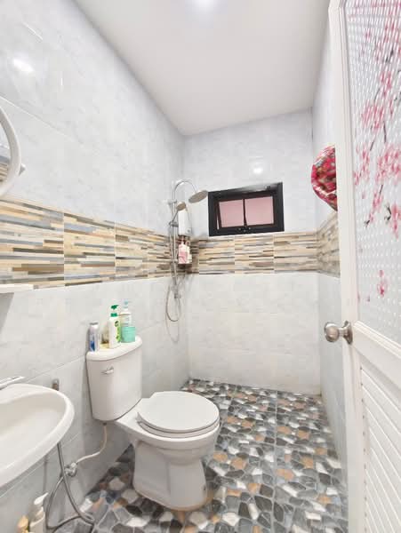 บ้านเดี่ยวคูบัว ราชบุรี, Ratchaburi, Khu Bua, Muang Ratchaburi, Ratchaburi, 2 Bedrooms, 150 sqm, Single Detached House For Sale, by The Best Property แจ็ค, 500492727 - DDproperty.com