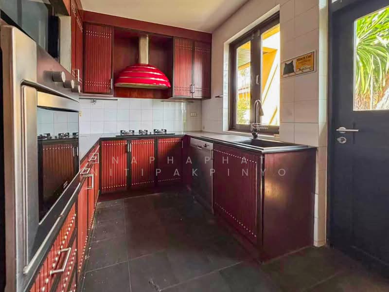 Urgent Sale! Detached House in Bang Saray, Chon Buri (Pattaya), Bang Sa-re, Sattahip, Chon Buri (Pattaya), 3 Bedrooms, 200 sqm, Single Detached House For Sale, by Naphaphat Nitipakpinyo, 500492741 - DDproperty.com