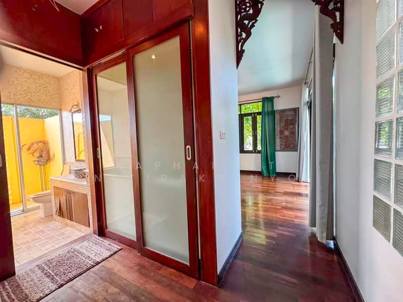 Urgent Sale! Detached House in Bang Saray, Chon Buri (Pattaya), Bang Sa-re, Sattahip, Chon Buri (Pattaya), 3 Bedrooms, 200 sqm, Single Detached House For Sale, by Naphaphat Nitipakpinyo, 500492741 - DDproperty.com