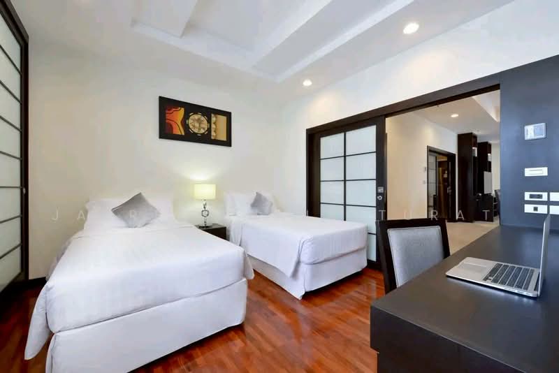 Grand Mercure Bangkok Asoke Residence, Bangkok, 50 5 Soi Sukhumvit 19, Khlong Tan Nua, Watthana, Bangkok, 3 Bedrooms, 220 sqm, Apartment For Rent, by Jakree Buajatturat, 500492746 - DDproperty.com
