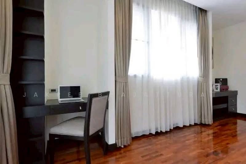 Grand Mercure Bangkok Asoke Residence, Bangkok, 50 5 Soi Sukhumvit 19, Khlong Tan Nua, Watthana, Bangkok, 3 Bedrooms, 220 sqm, Apartment For Rent, by Jakree Buajatturat, 500492746 - DDproperty.com