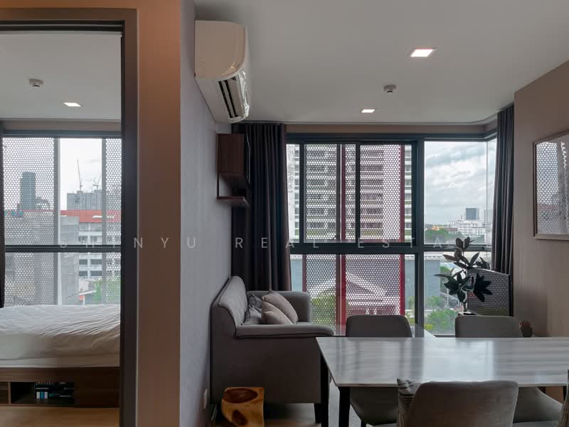 Taka Haus, Bangkok, 99 Soi Ekamai 10, Khlong Tan Nua, Watthana, Bangkok, 2 Bedrooms, 48 sqm, Condo For Rent, by Shinyu Real Estate, 500492768 - DDproperty.com