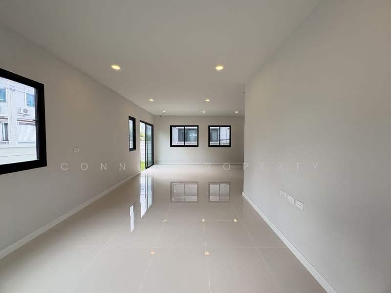 Britania Wongwaen Chatuchot : บริทาเนีย วงแหวน จตุโชติ, Pathum Thani, ถ. หทัยราษฎร์, Bung Kham Proi, Lam Luk Ka, Pathum Thani, 3 Bedrooms, 140 sqm, Townhouse For Sale, by Connex Property, 500492794 - DDproperty.com