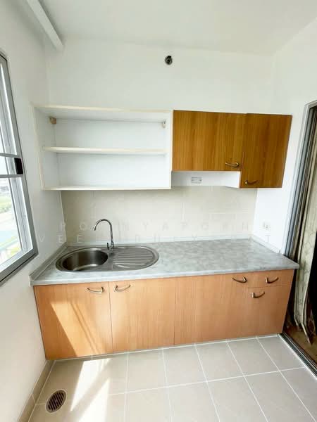 Supalai Park Srinakarin, Bangkok, 688 Srinakarin Road, Nong Bon, Prawet, Bangkok, Studio, 37 sqm, Condo For Sale, by Poonyaporn Veerabulyarit, 500492803 - DDproperty.com