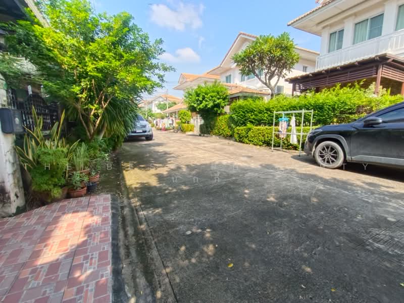 Baan Burirom Ramindra-Safari, Bangkok, Lieb Khlong Song Road, Bang Chun, Khlong Sam Wa, Bangkok, 3 Bedrooms, 100 sqm, Semi-Detached House (Twin House) For Sale, by The Best Property นกกี้, 500492813 - DDproperty.com