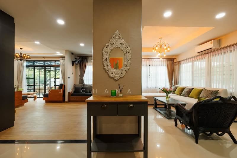 Modern Pool Villa in Mae Hia, Chiang Mai, Mae Hia, Muang Chiang Mai, Chiang Mai, 5 Bedrooms, 380 sqm, Single Detached House For Sale, by Runchana Ball, 500492868 - DDproperty.com